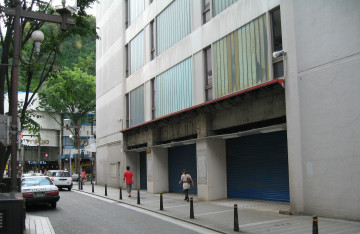 横須賀西友04.jpg